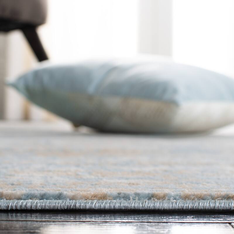 SAFAVIEH Isabella Eriona Traditional Rug