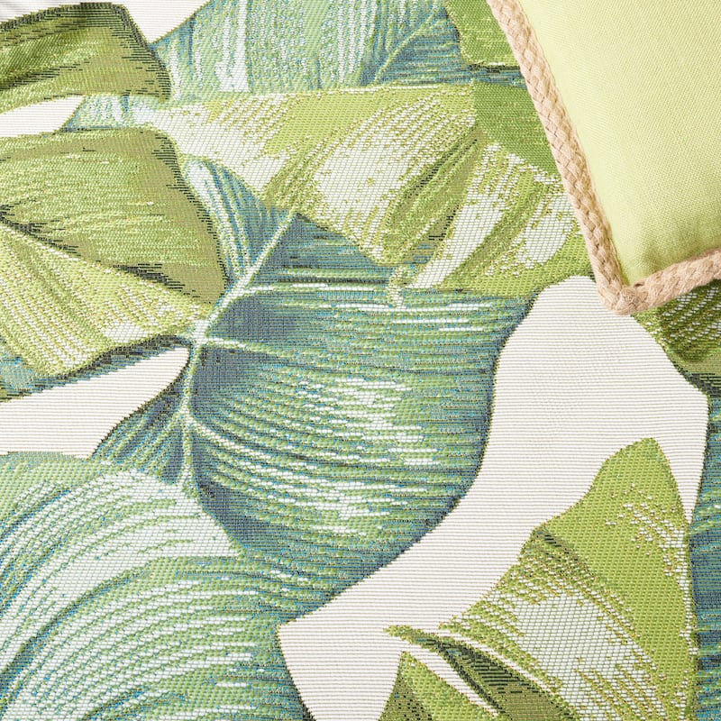SAFAVIEH Barbados Betzy Tropical Indoor/Outdoor Waterproof Rug