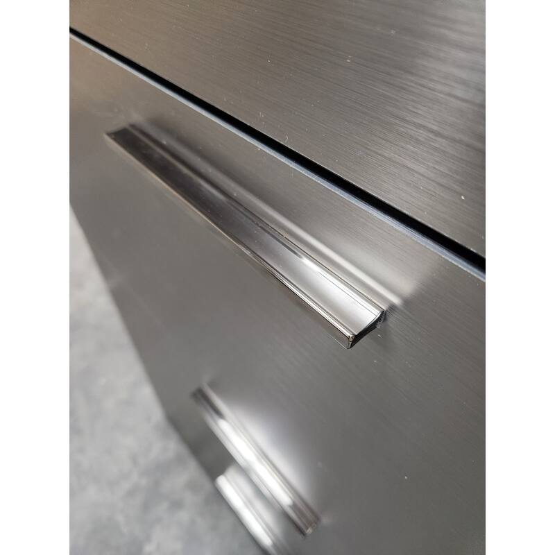 Bliss Glossy Four-Drawer Jumbo Chest in Metallic Gray