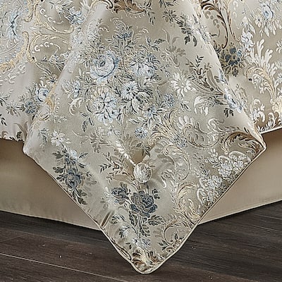 J. Queen New York Jacqueline Comforter Set