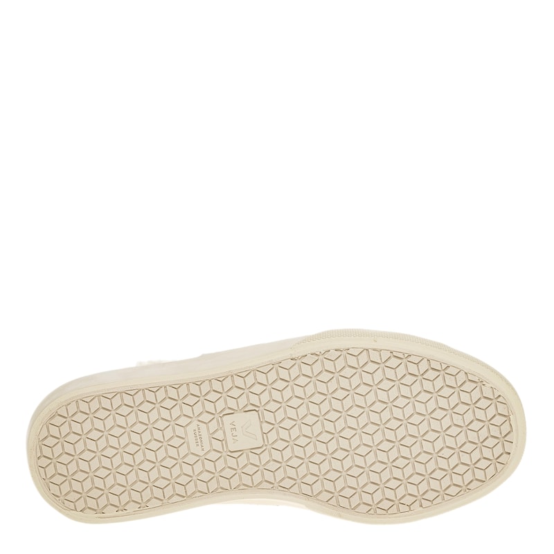 Veja Women's Campo Fleece Lined Sneakers in White and Grey