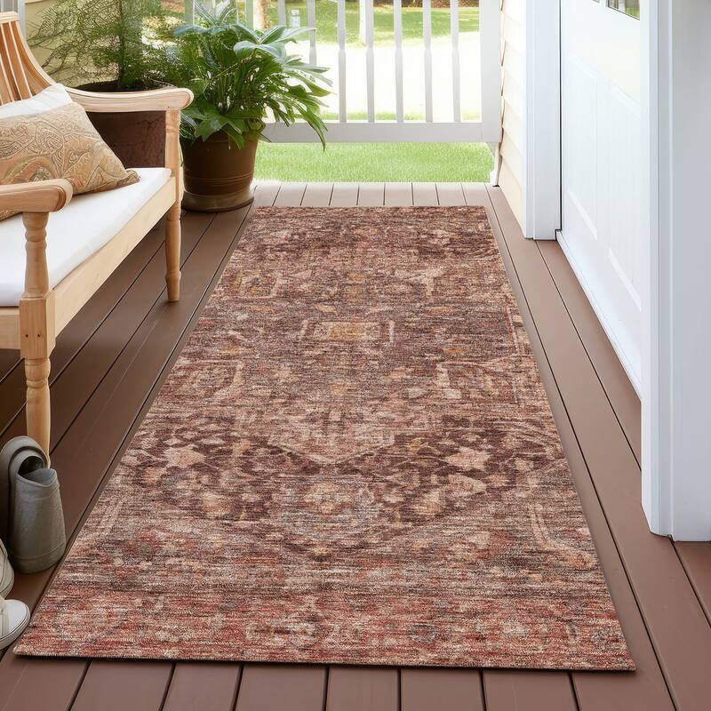 Machine Washable Indoor/ Outdoor Traditional Heriz Chantille Rug On