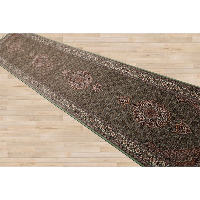 2'9''x13 Runner Hand Knotted Wool Green Traditional 300 KPSI Rug - 2' 9'' x 13'