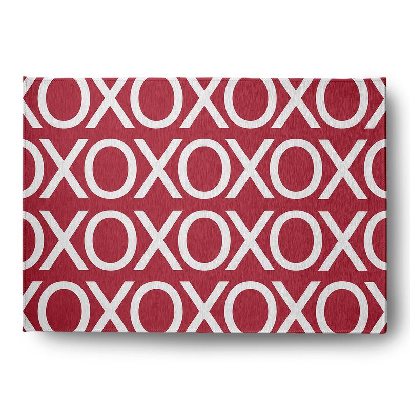 Hugs and Kisses Valentines Chenille Indoor/Outdoor Rug - Brick - 5' x 7'
