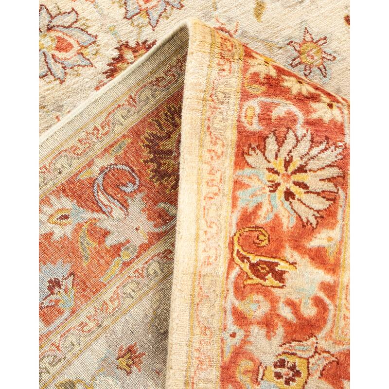 Overton Handknotted Wool Traditional Oriental Ivory Area Rug - 4' x 6'