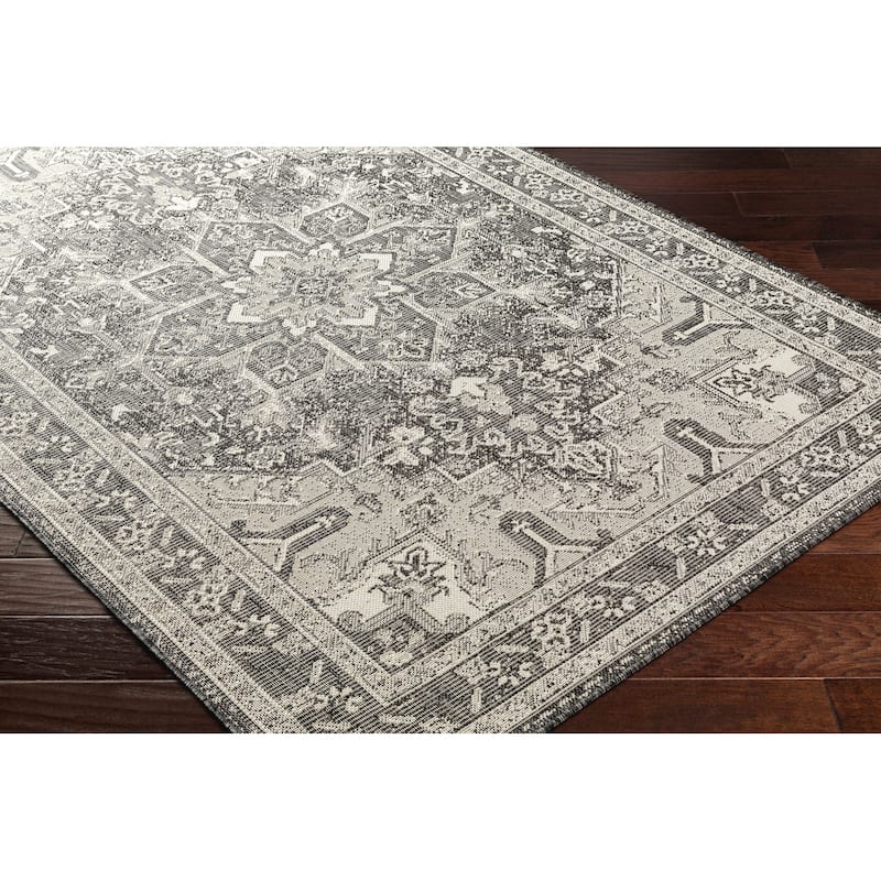 Livabliss Ravello Traditional Persian Indoor/ Outdoor Area Rug