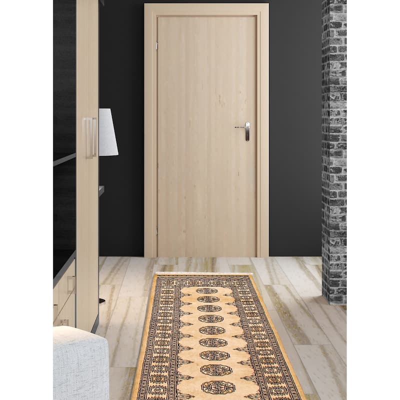ECARPETGALLERY Hand-knotted Peshawar Bokhara Ivory Wool Rug - 2'7 x 6'9