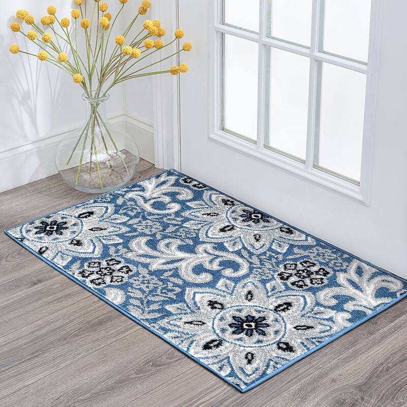 Wyman Bohemian & Eclectic Floral Indoor Area Rug