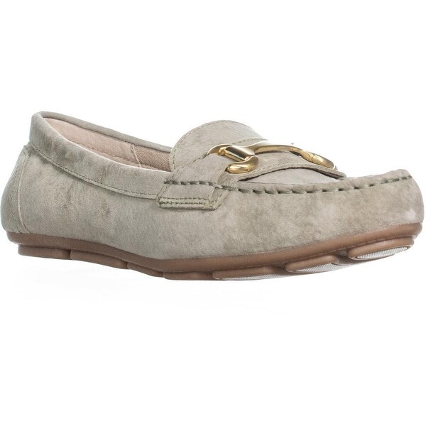 white mountain loafers