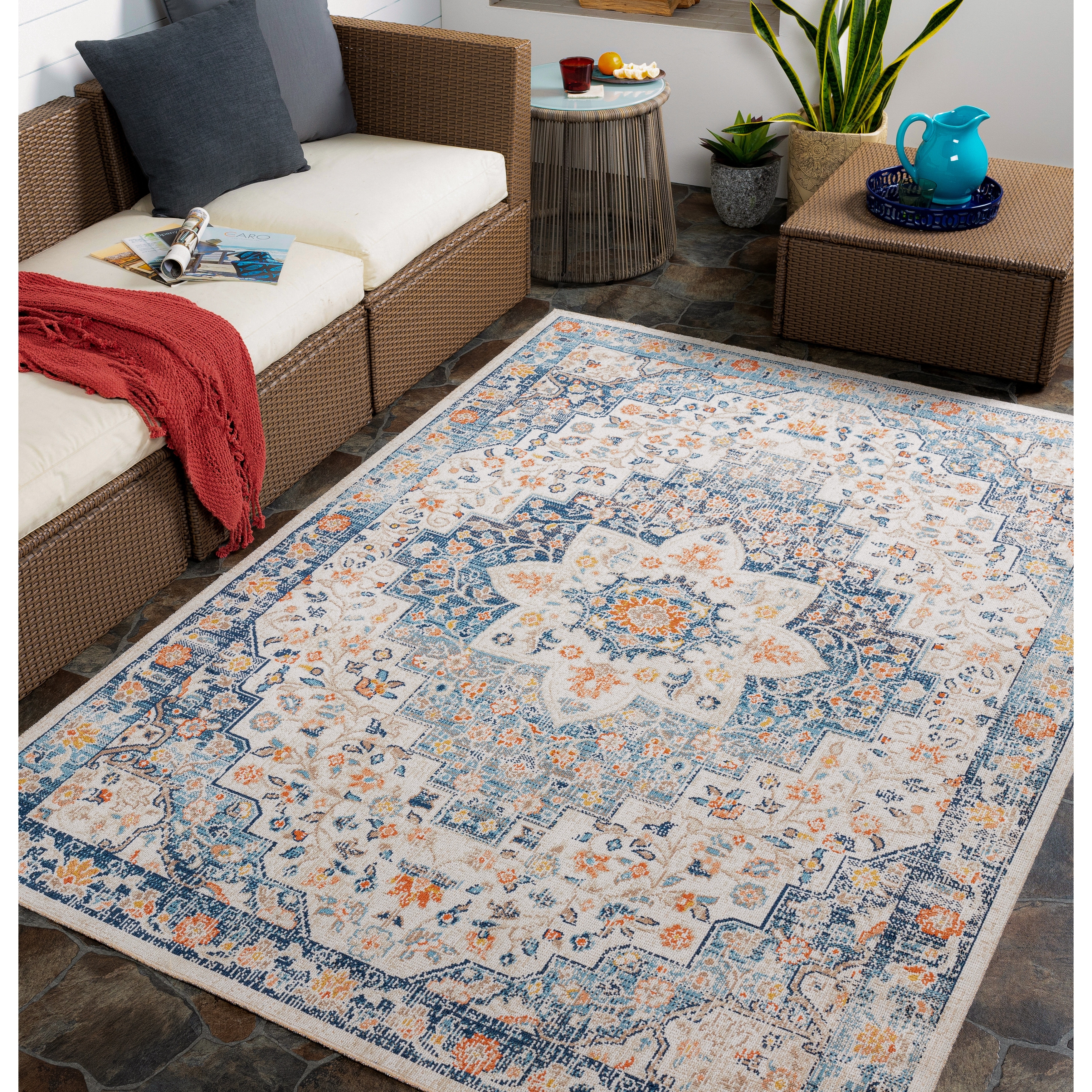 Livabliss Huntington Beach Traditional Indoor/Outdoor Area Rug