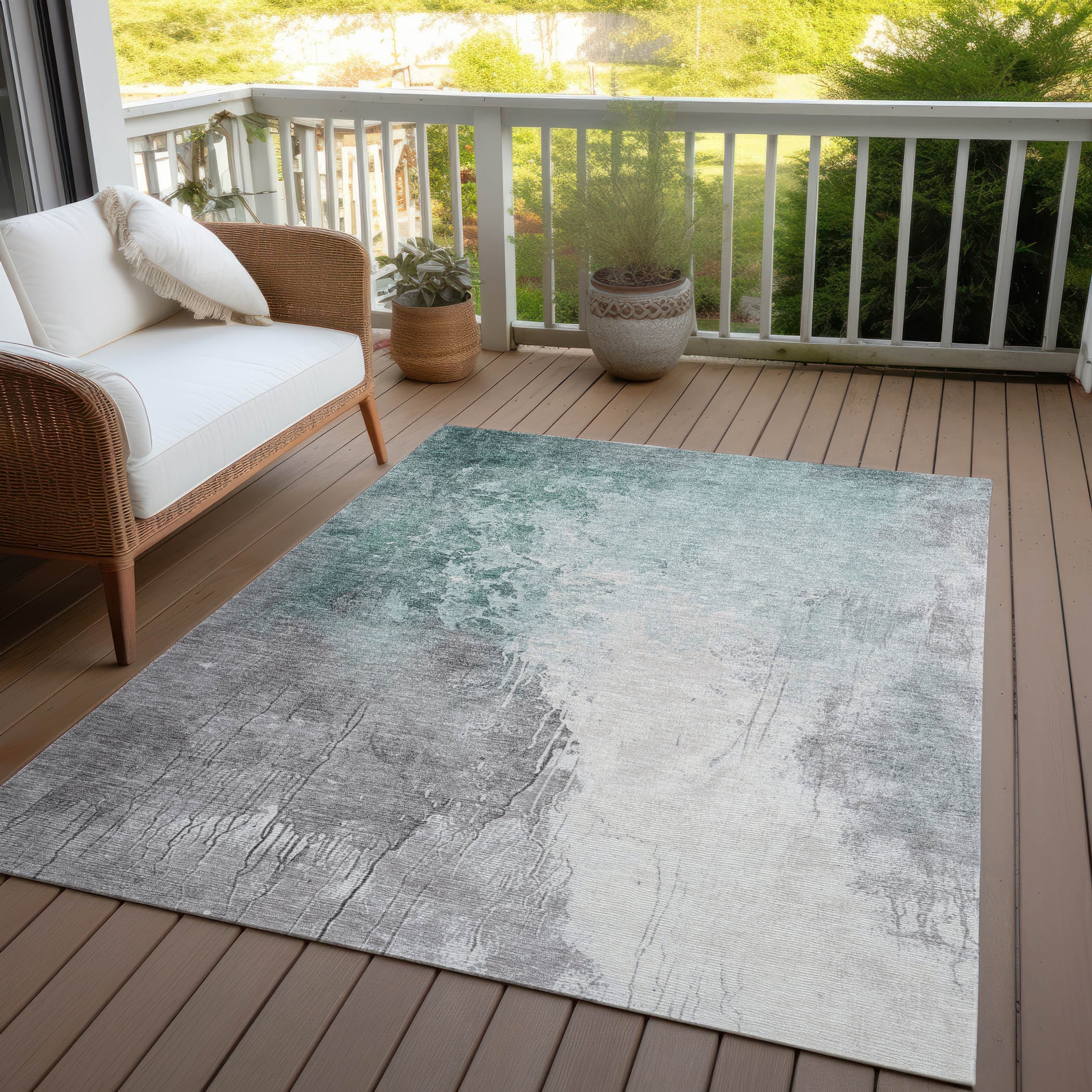 Machine Washable Indoor/ Outdoor Abstract Modern Chantille Rug