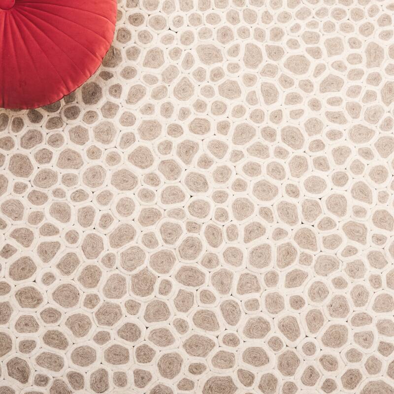 SAFAVIEH Handmade Manhattan Ummu Modern Wool Rug