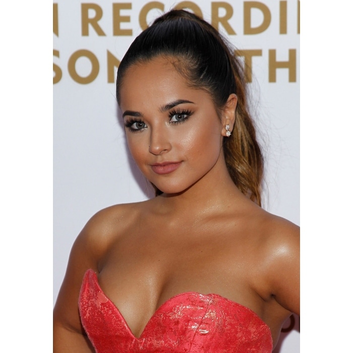Becky G At Arrivals For 2016 Latin Recording Academy Person Of The Year  Tribute Mgm Grand Garden Arena Las Vegas Nv November 16