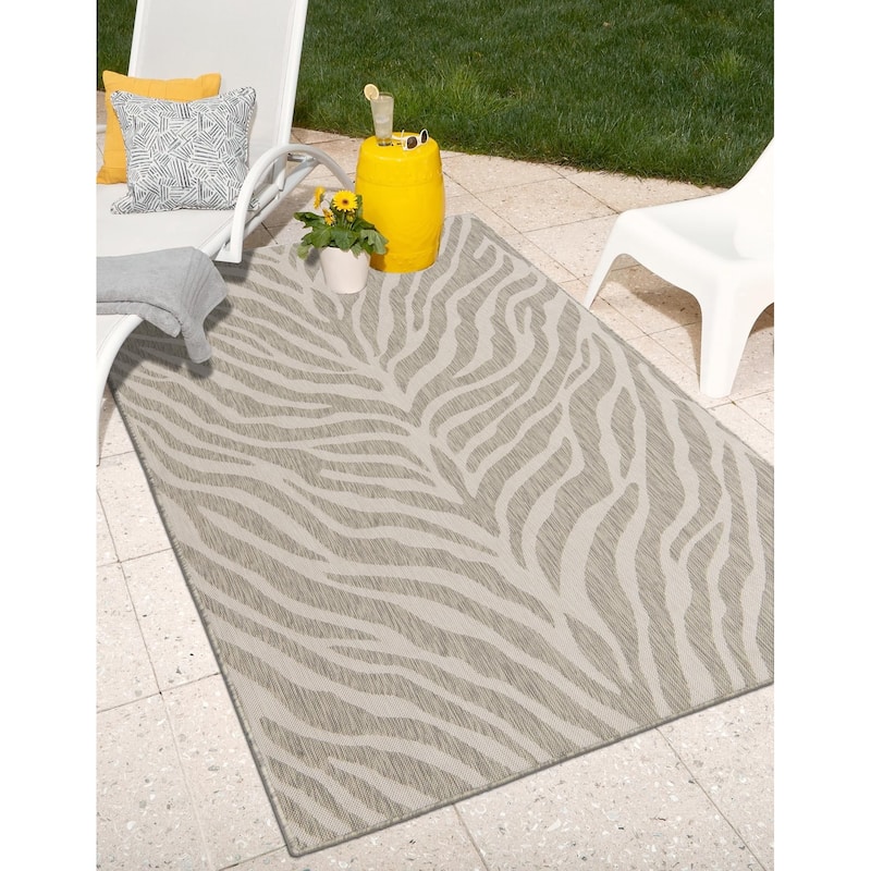 Outdoor Gallery Collection Area Rug - Gray - 9'x12'