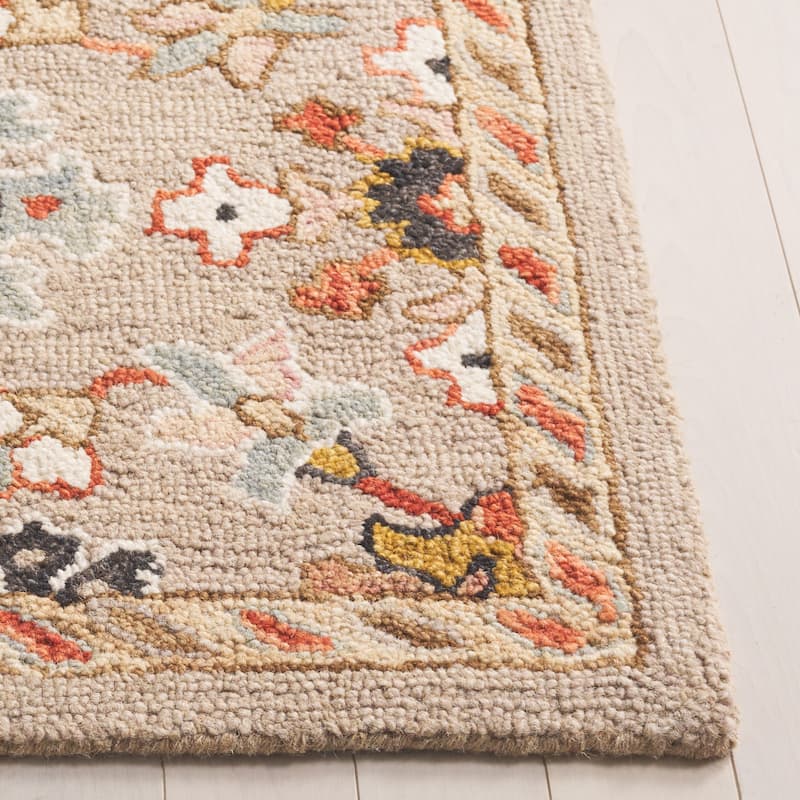 SAFAVIEH Handmade Aspen Douwine Boho Floral Wool Rug - 8' x 10'