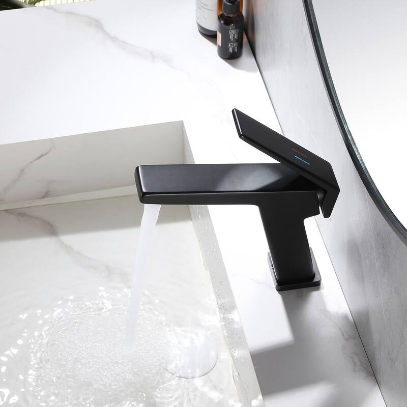 Single Handle Bathroom Faucet Brass 1 Hole Modern Bathroom Sink Basin Faucets Matte Black