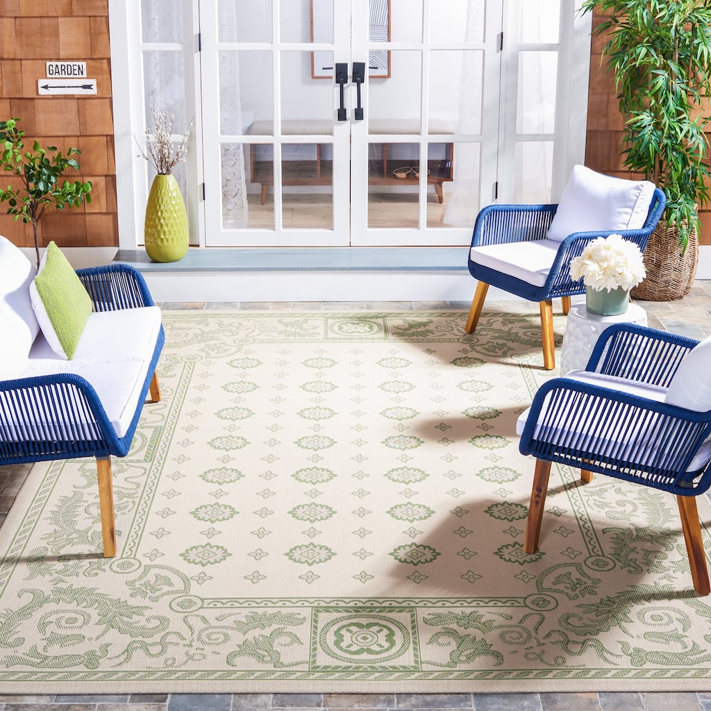 SAFAVIEH Courtyard Beverley Indoor/ Outdoor Waterproof Patio Backyard Rug