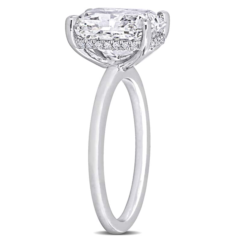 Miadora 5 1/10ct TDW Radiant and Round-Cut Diamond Solitaire Ring in 18k White Gold