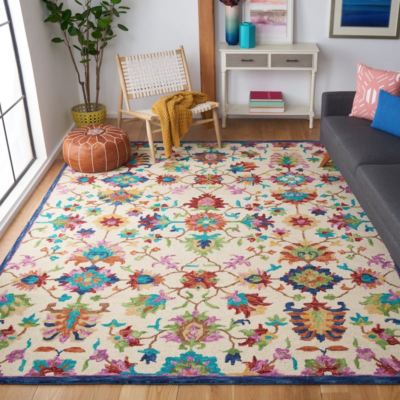 SAFAVIEH Handmade Aspen Argyroula Boho Tribal Wool Rug