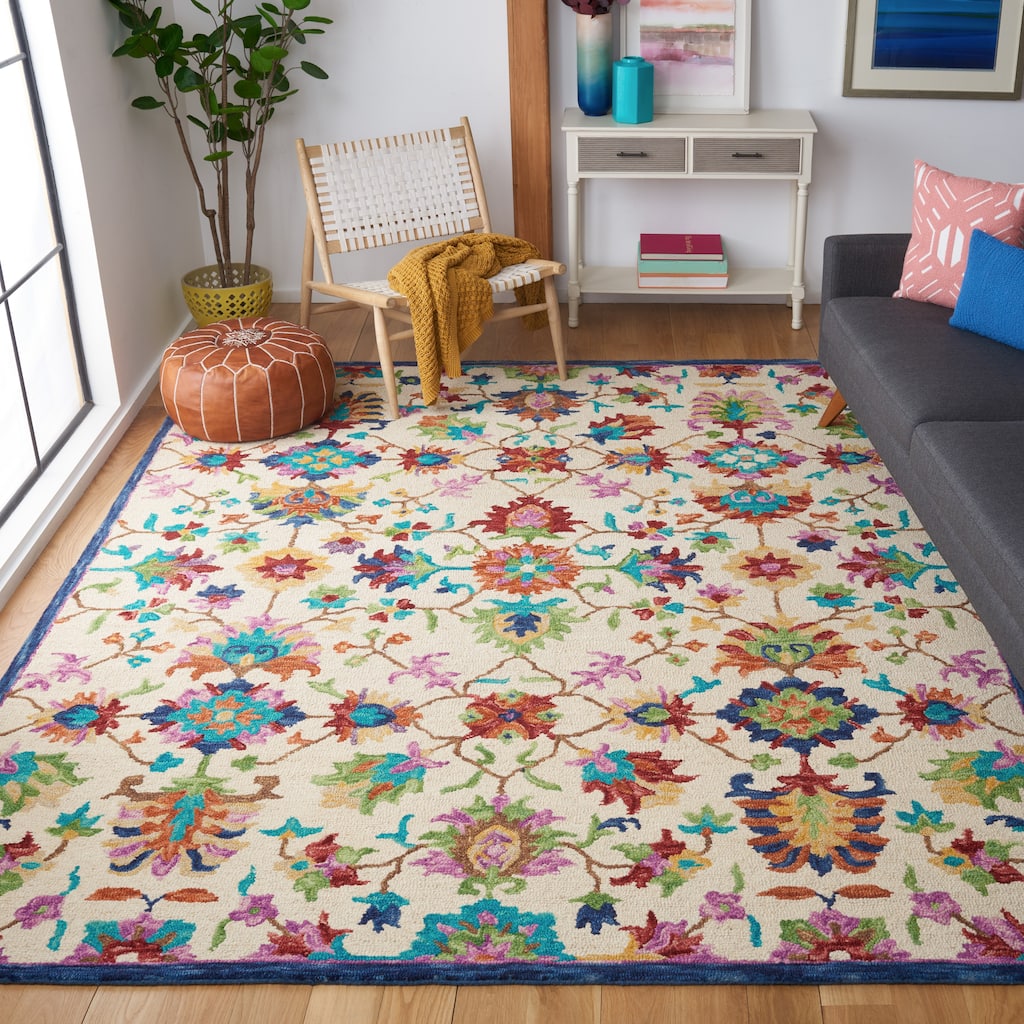 SAFAVIEH Handmade Aspen Argyroula Boho Tribal Wool Rug