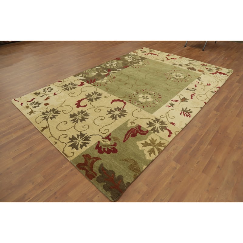 Green Wool Floral Indian Area Rug 7x10 - 9' 11'' X 6' 6''