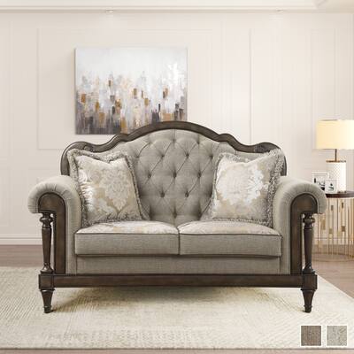 Tasse Loveseat