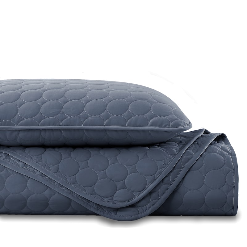 Vilano Ultra-Soft Lightweight 3-piece Quilt and Sham Set