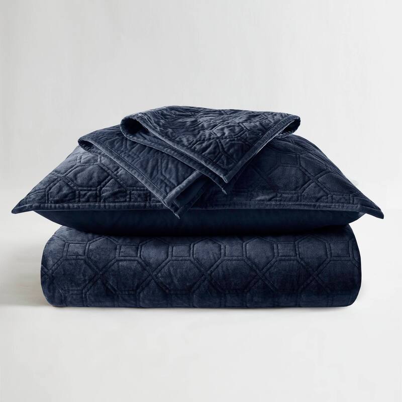 Madison Park Emery 3 Piece Velvet Quilt Set