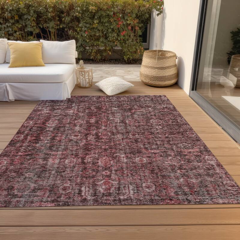 Machine Washable Indoor/ Outdoor Vintage Traditional Chantille Rug