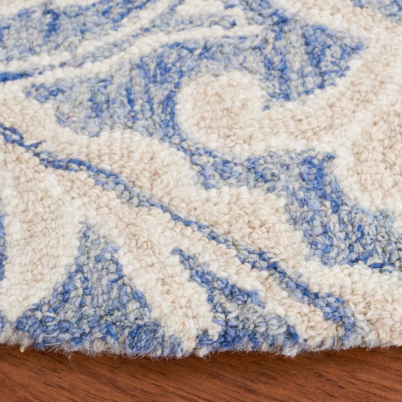 SAFAVIEH Handmade Micro-Loop Maribelle Modern Wool Rug