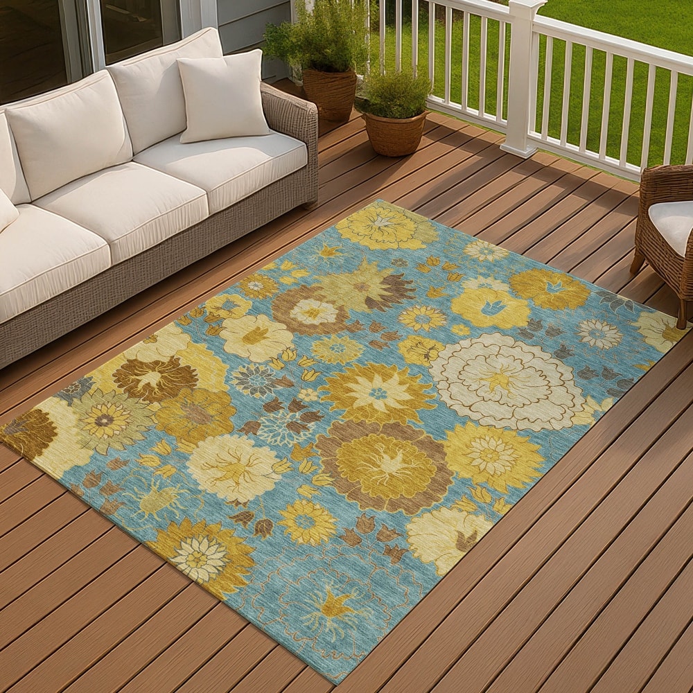 Machine Washable Indoor/ Outdoor Modern Floral Chantille Rug