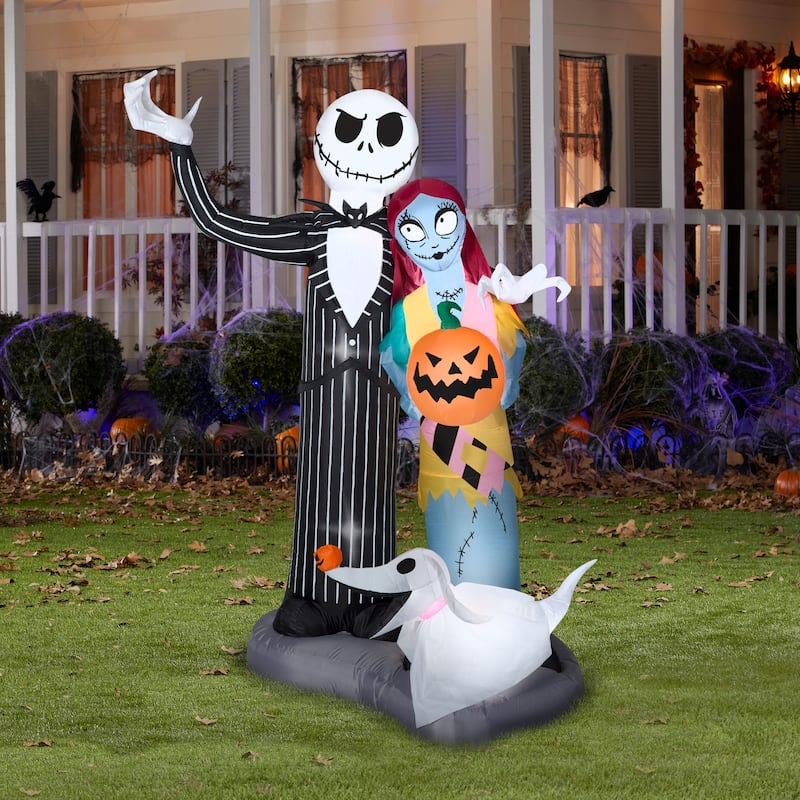 Gemmy Airblown Nightmare Before Christmas Scene Disney , 6 ft Tall, Multi