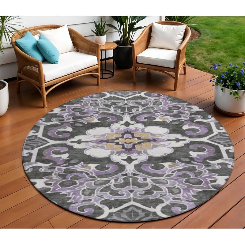HomeRoots Damask Traditional Rectangle Outdoor Rug - 8' Round