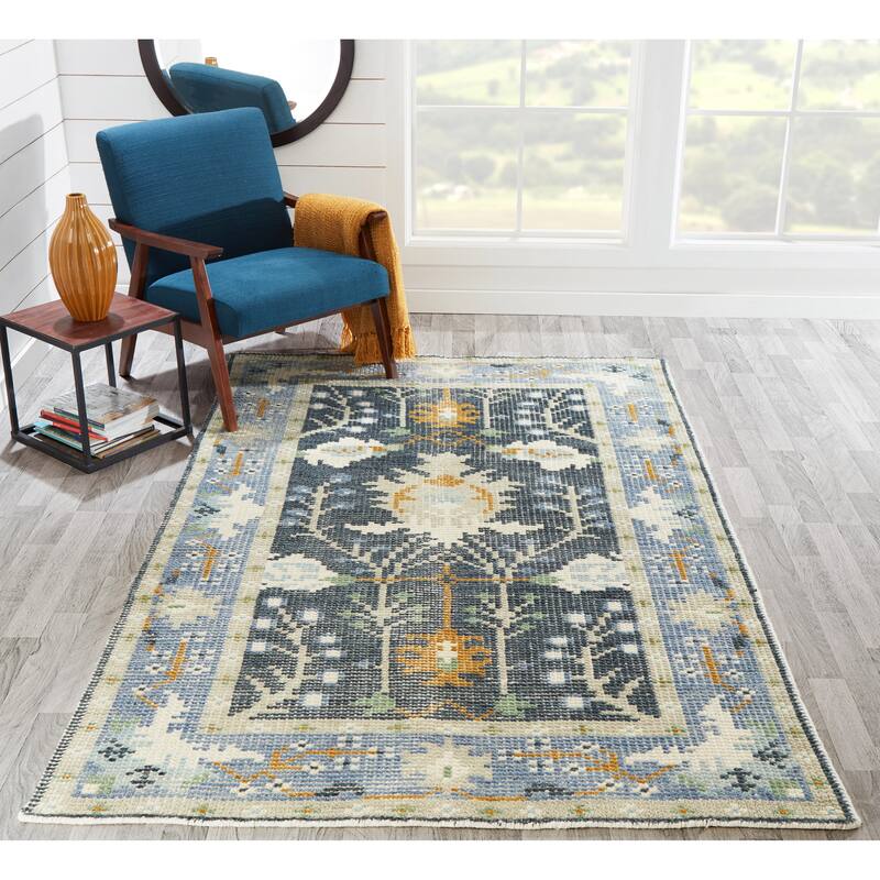 Momeni Ophelia Hand Knotted Tranditional Wool Area Rug