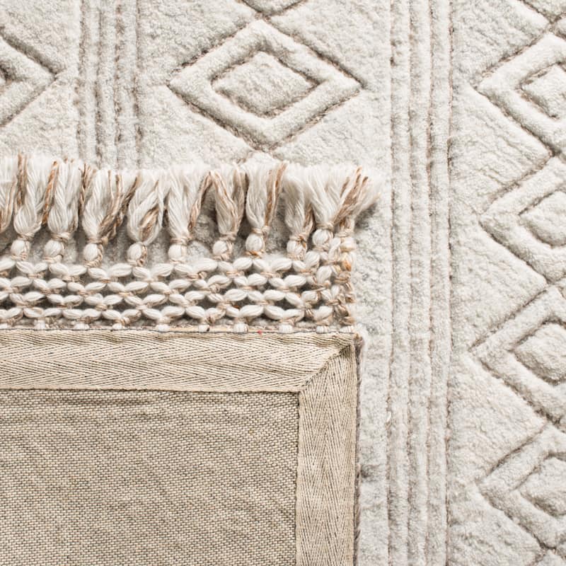 SAFAVIEH Handmade Casablanca Shag Kostja Tribal Wool Rug