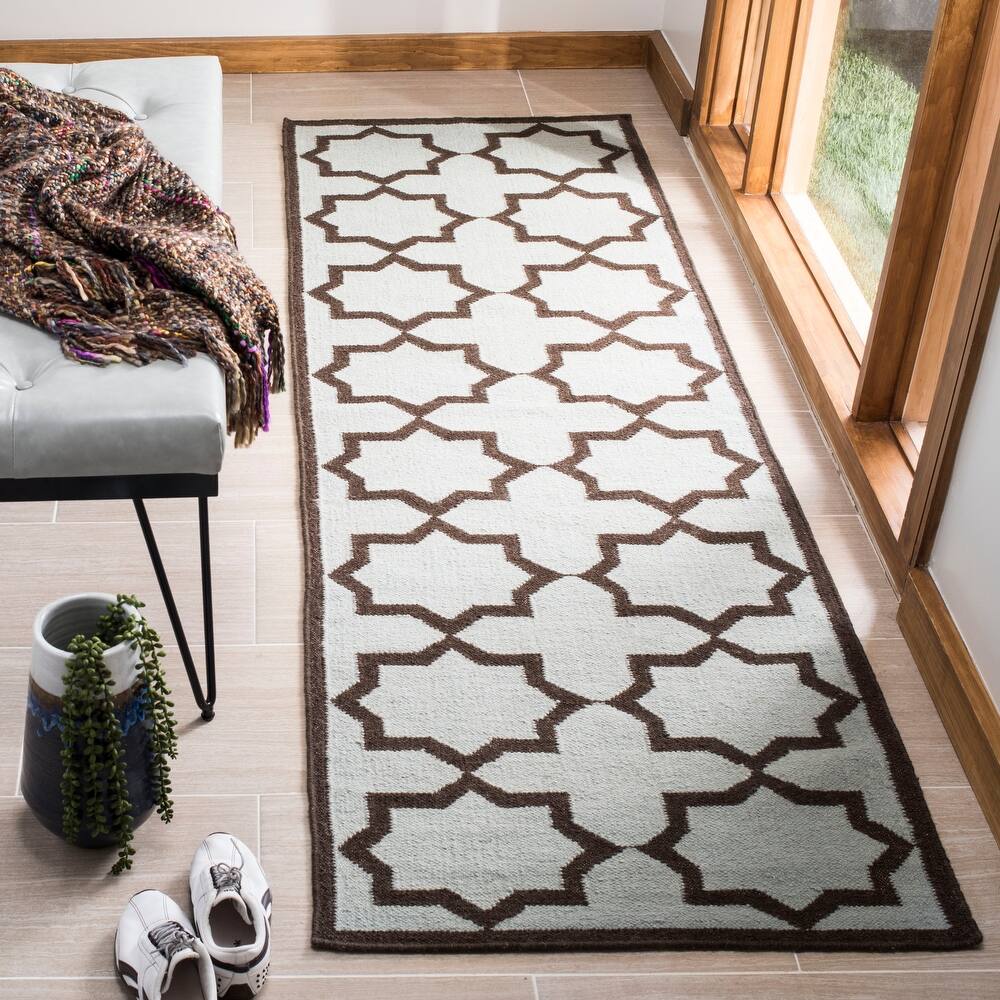 SAFAVIEH Handmade Flatweave Dhurries Cecchina Modern Moroccan Wool Rug