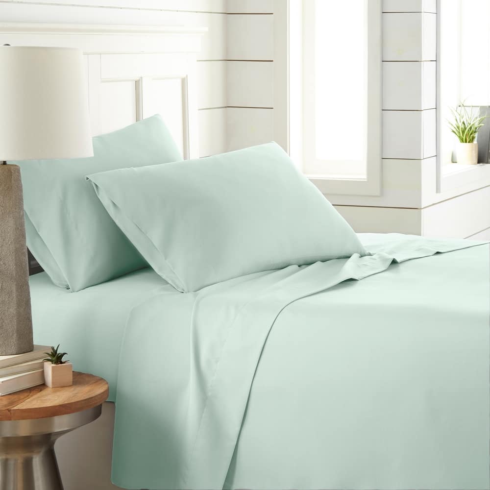 Vilano Classic Ultra-Soft Deep Pocket 4-piece Bed Sheet Set