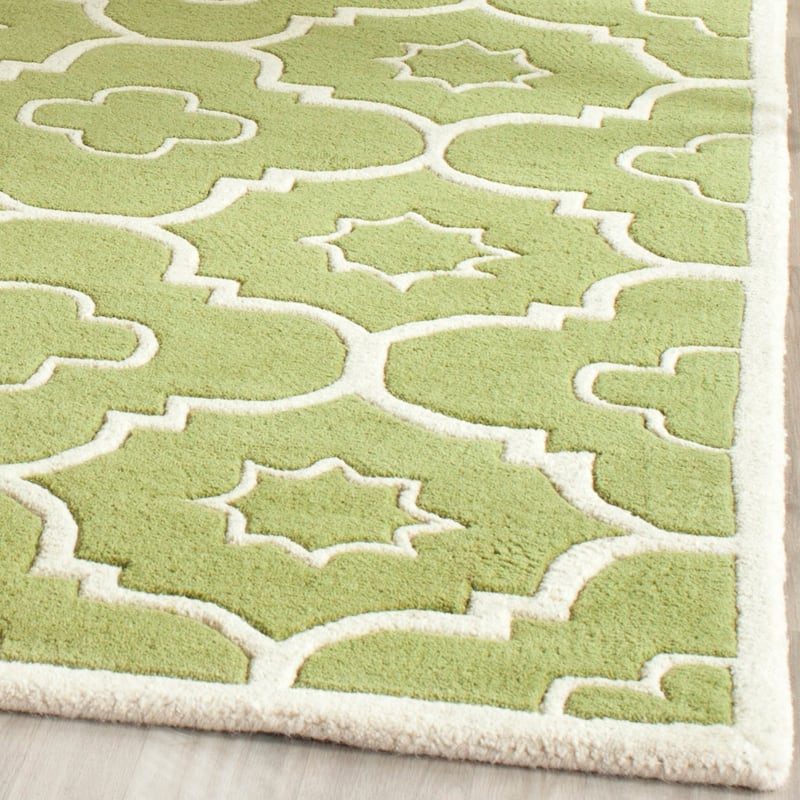 SAFAVIEH Handmade Chatham Franziska Modern Wool Rug