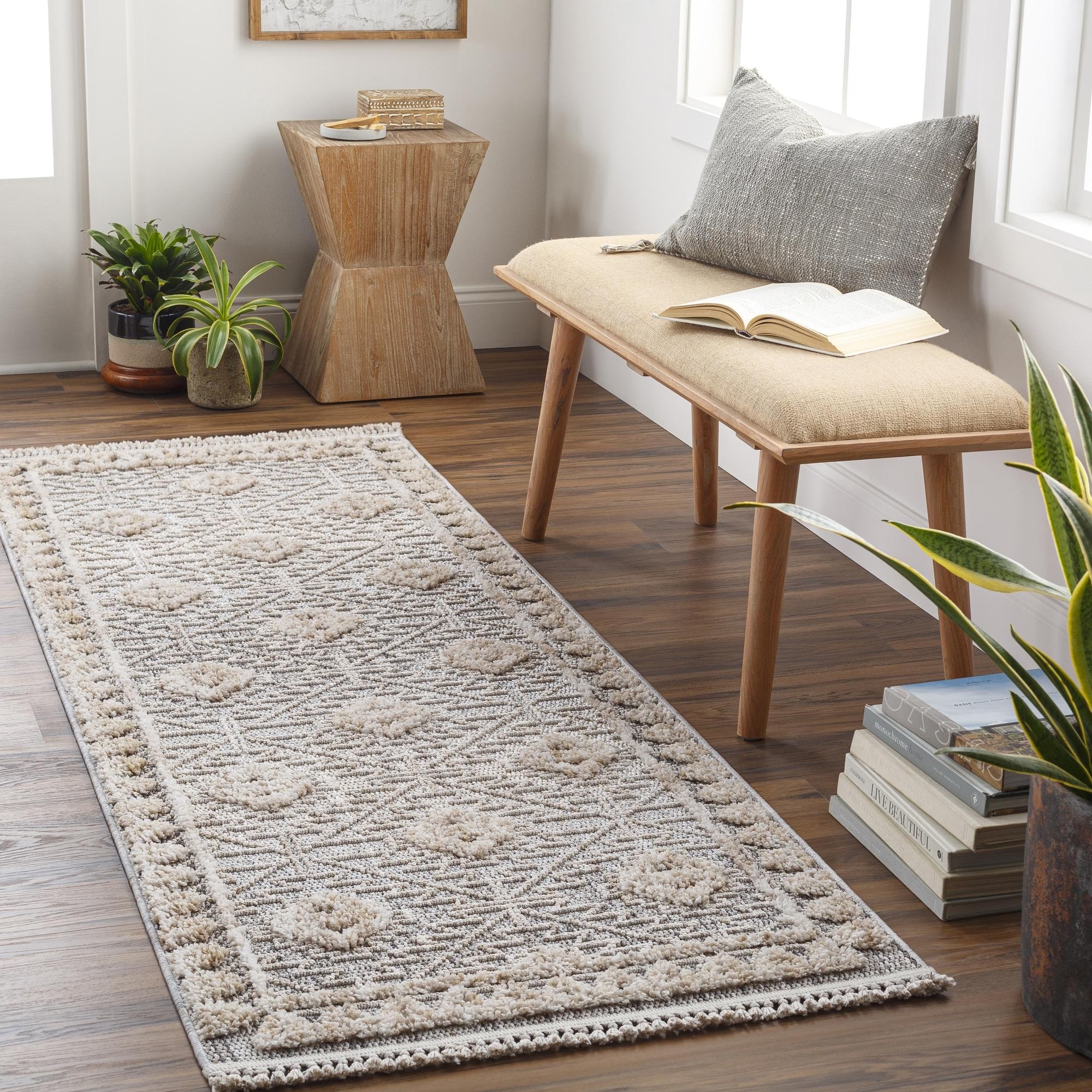 Livabliss Transitional Zaragoza Medallion Area Rug