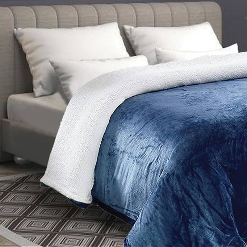 Lightweight Super Soft Cozy Sherpa Fleece Throw Blanket