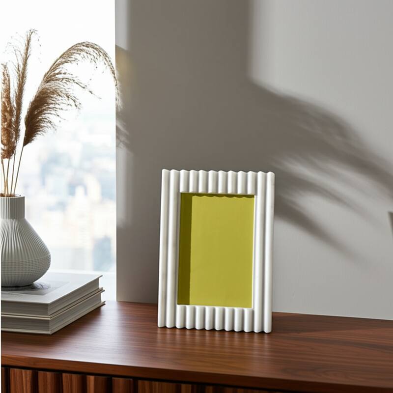 Resin Photo Frame Ribbed Wavy Edge Design Modern Decorative Style - 8" x 6" x 1"