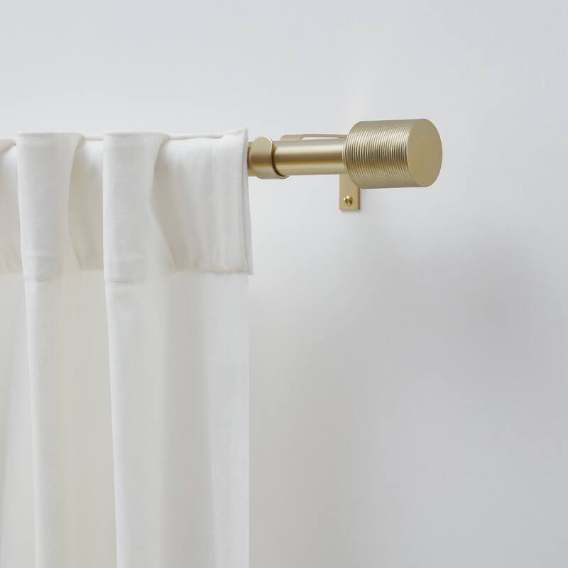 DKNY Fin Curtain Rod and Finial Set