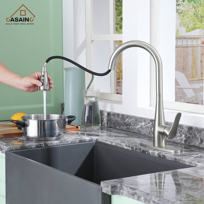 Single Handle Pull Down Sprayer Kitchen Faucet