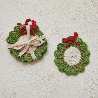 Cotton Crocheted Wreath Shaped Coasters, Set of 4