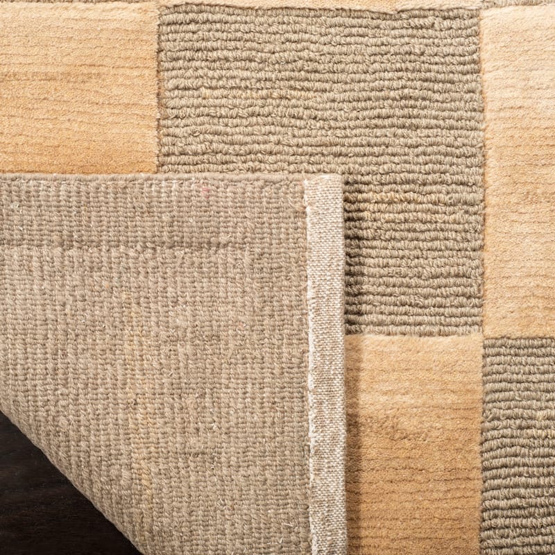 SAFAVIEH Couture Hand-knotted Tibetan Ioanna Modern Wool Rug