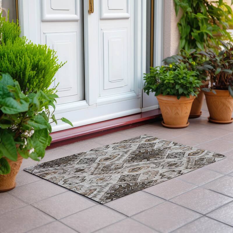 Machine Washable Indoor/ Outdoor Chantille Global Boho Rug - Brown - 1'8" x 2'6"