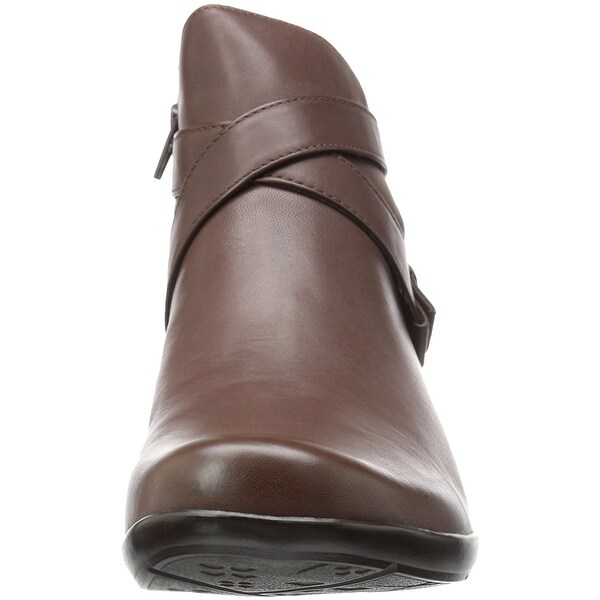 naturalizer cassandra leather ankle boots