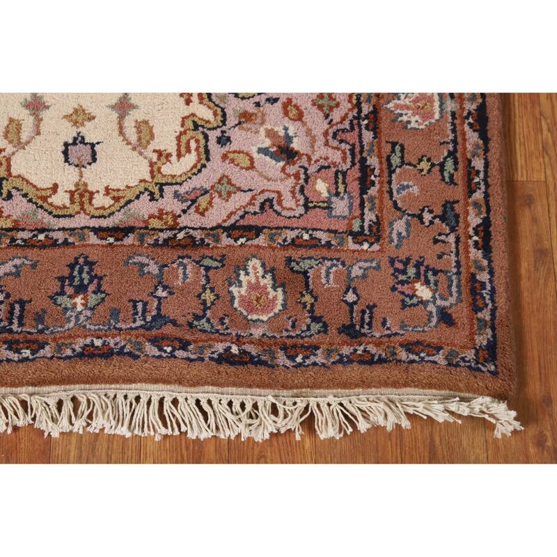 Hand Knotted Oriental 100% Wool Carpet Traditional Medallion Beige & Ivories Sarouk Area Rug - 5' 5'' X 2' 11''