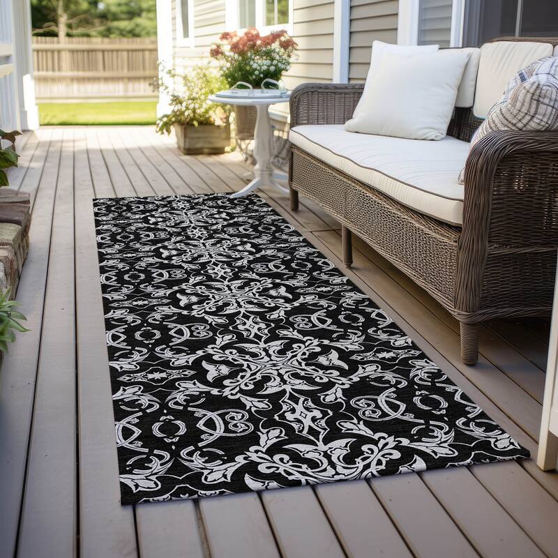 Machine Washable Indoor/ Outdoor Chantille Traditional Medallions Rug - Ivory - 2'3" x 7'6"