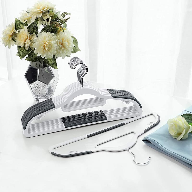 Multi-Purpose Clothes Hangers with Anti-Slip Rubber Grips Space-Saving Frame and Hook Rotation
